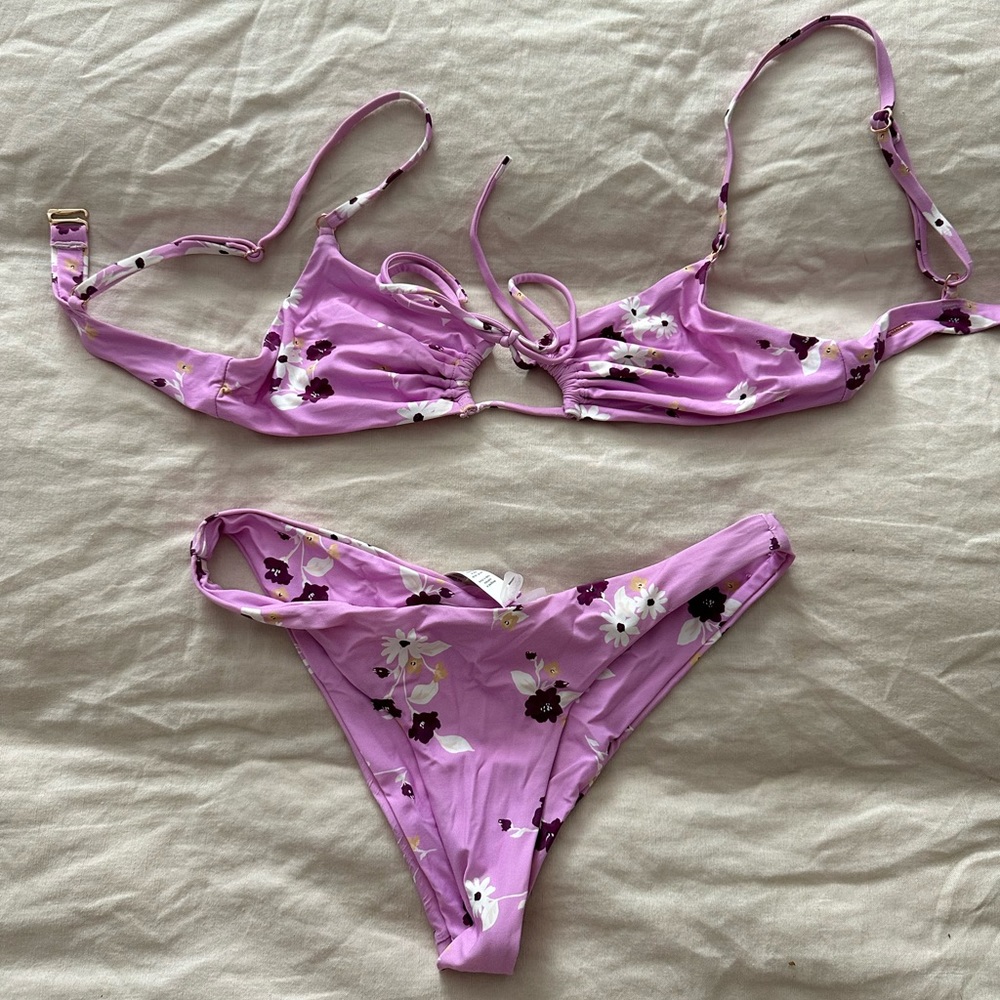 Bond eye bikini